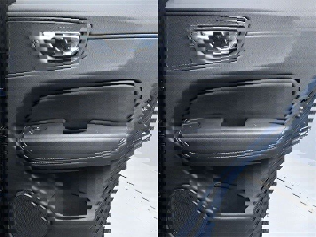 Certified 2023 Volvo XC60 B5 Ultimate image 29