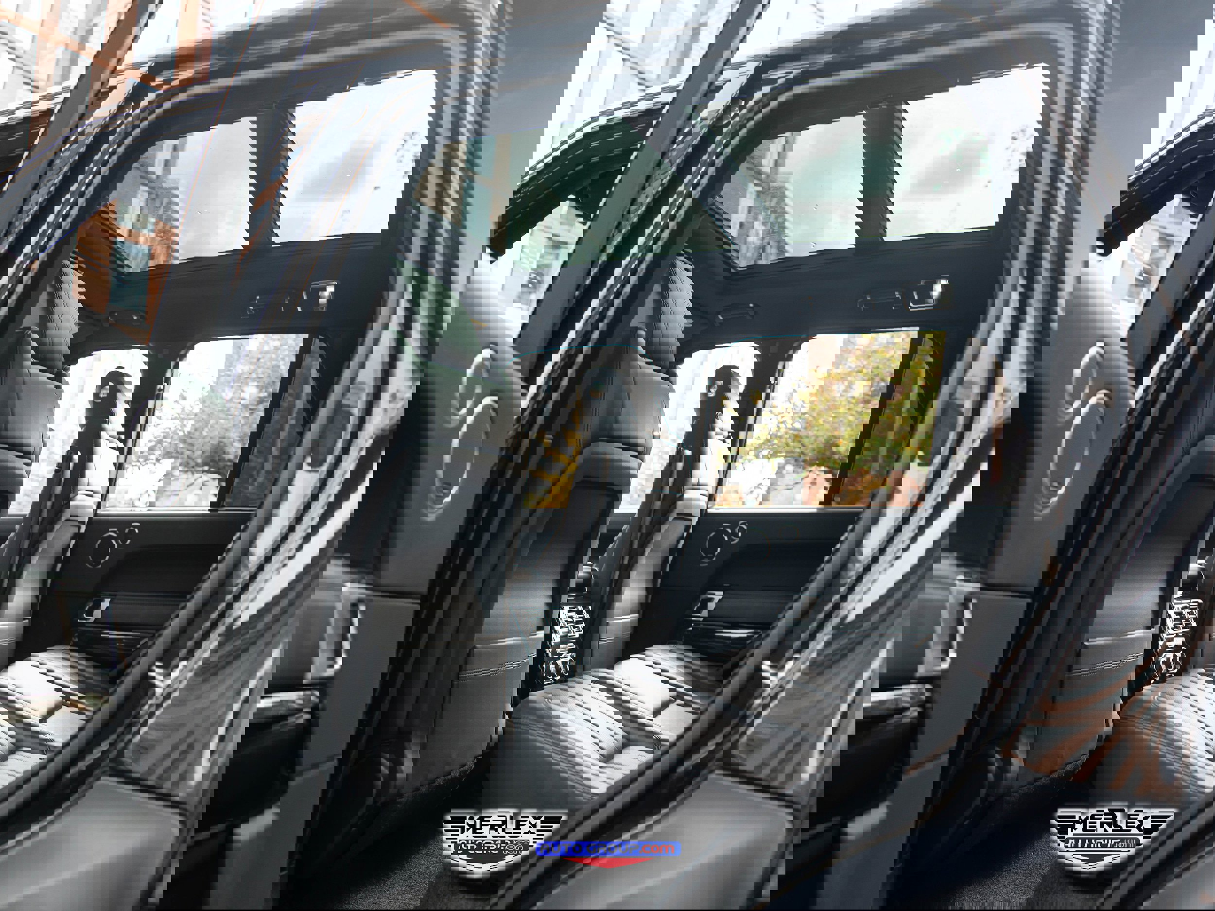 Used 2017 Land Rover Range Rover Supercharged image 21