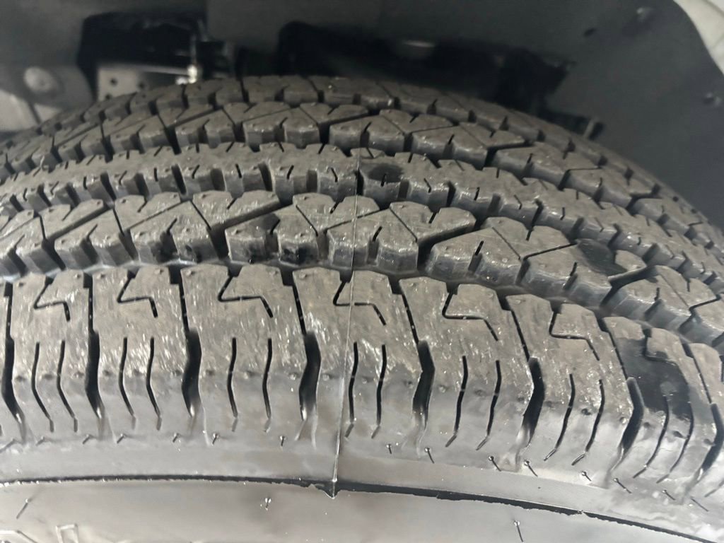 New 2025 Chevrolet Express 2500 Work Van w/ Driver Convenience Package image 20