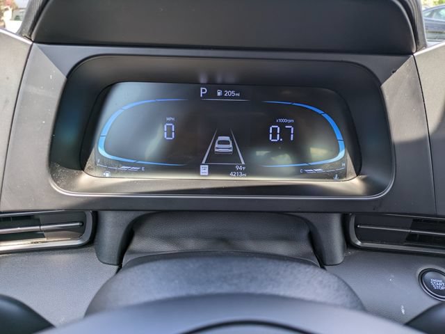 Used 2025 Hyundai Elantra Sport FWD image 24