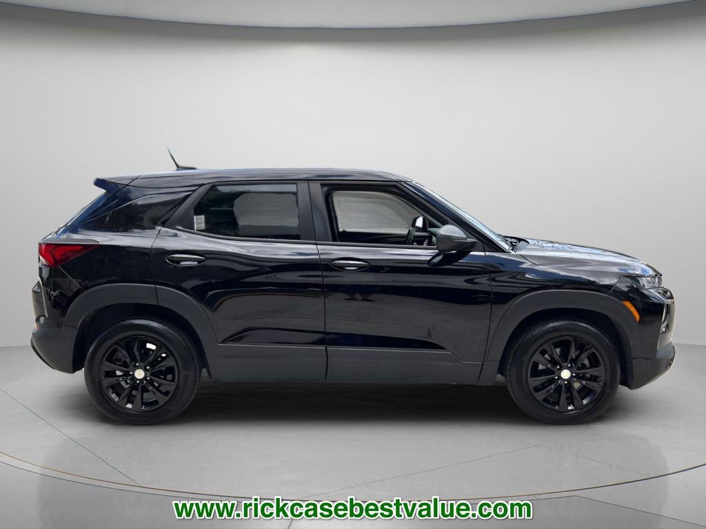 Used 2021 Chevrolet TrailBlazer LS FWD image 4