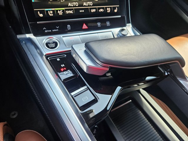 Used 2022 Audi e-tron Chronos AWD/4WD image 14
