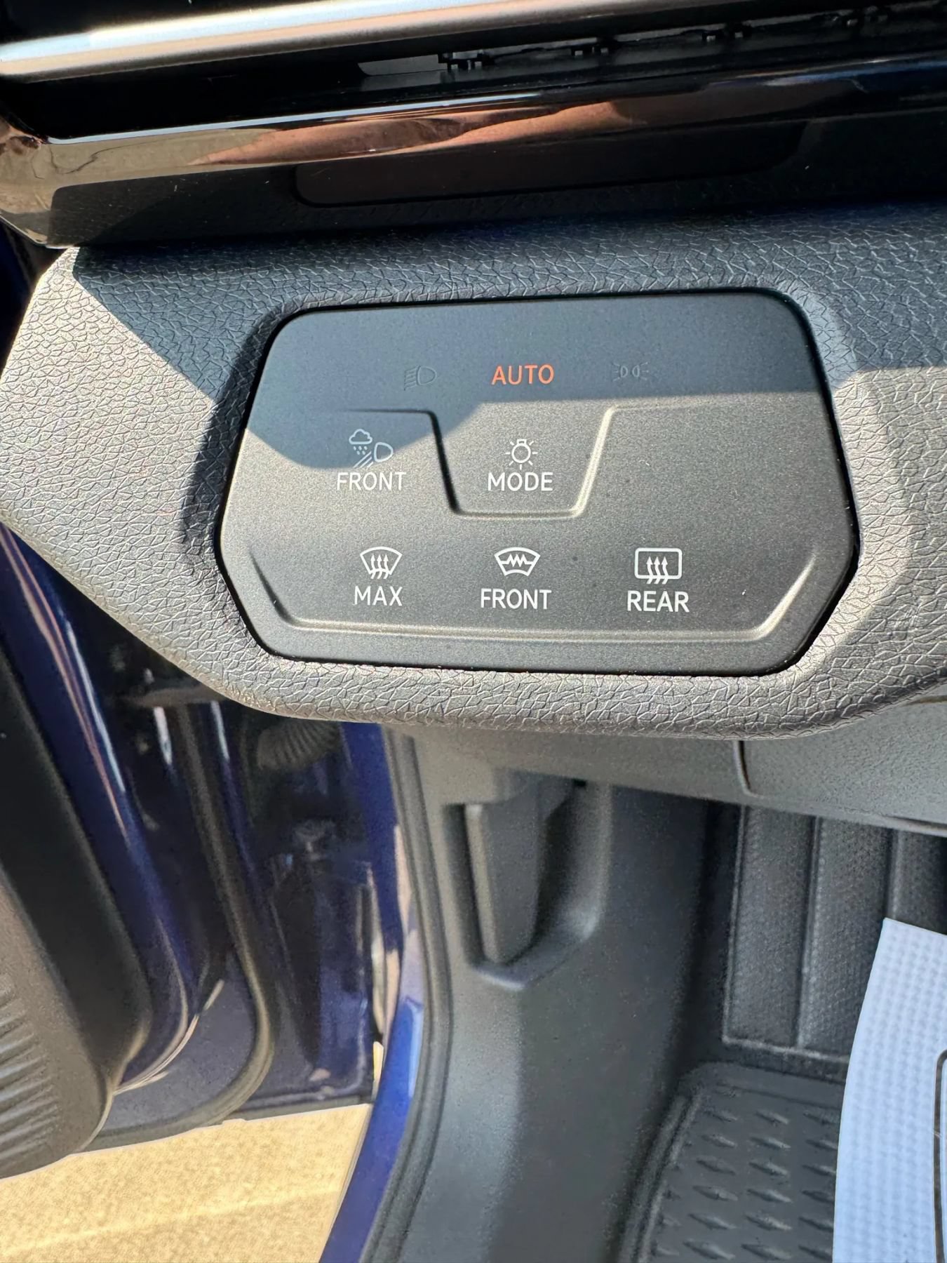 Used 2021 Volkswagen ID.4 Pro S AWD/4WD image 9