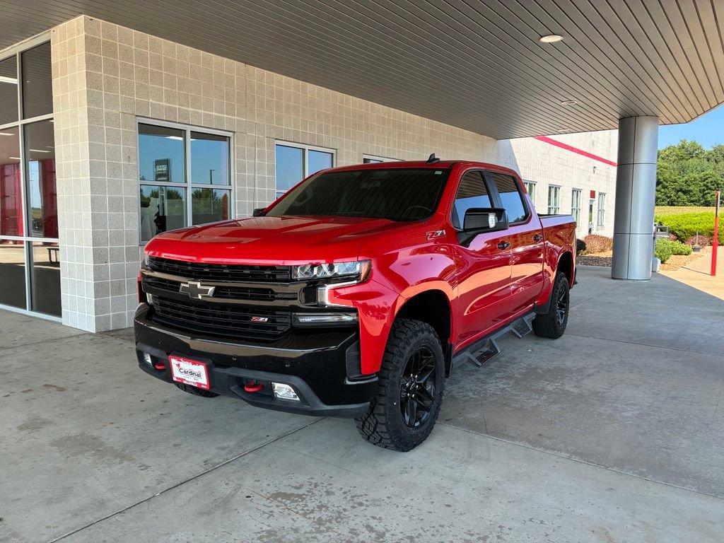 Used 2021 Chevrolet Silverado 1500 LT Trail Boss w/ Convenience Package II AWD/4WD image 2