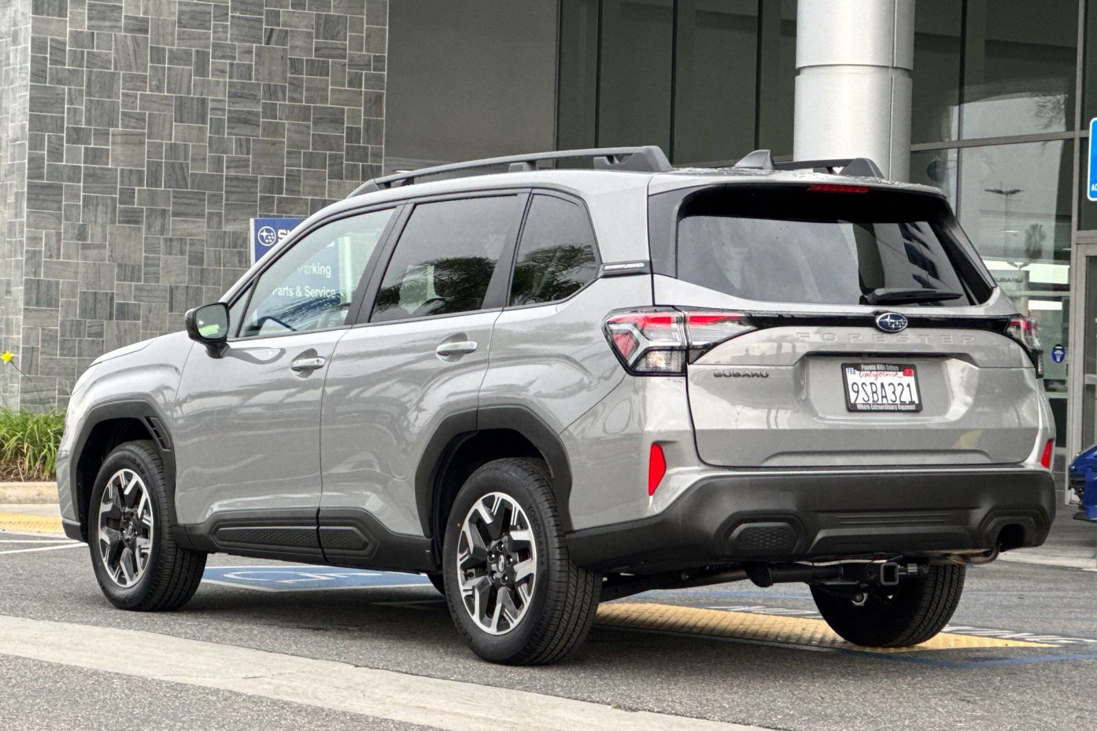 Certified 2025 Subaru Forester Premium image 6