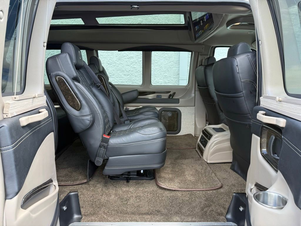 New 2025 GMC Savana 2500 w/ Driver Convenience Package image 36