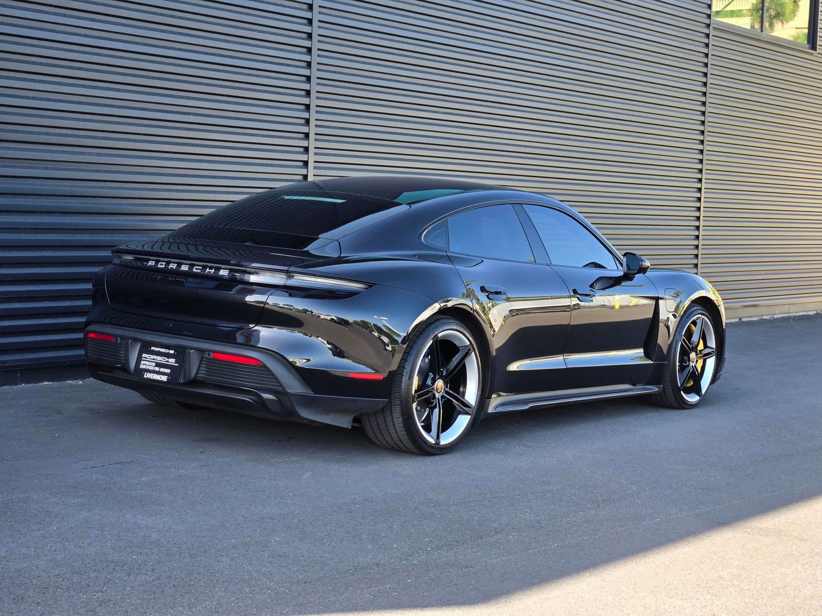Certified 2020 Porsche Taycan Turbo S AWD/4WD image 7