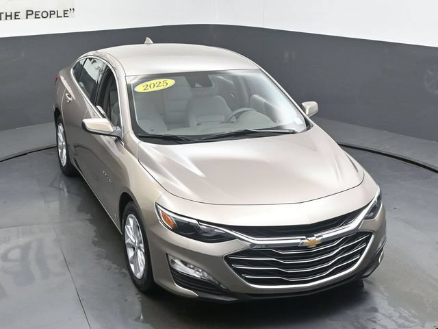 Used 2025 Chevrolet Malibu LT FWD image 46