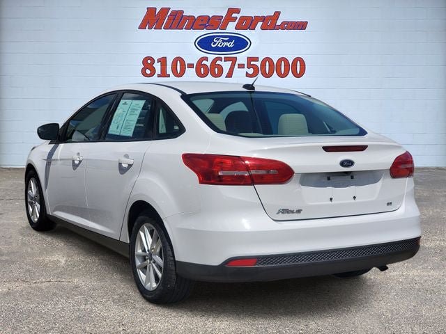 Used 2017 Ford Focus SE FWD image 4