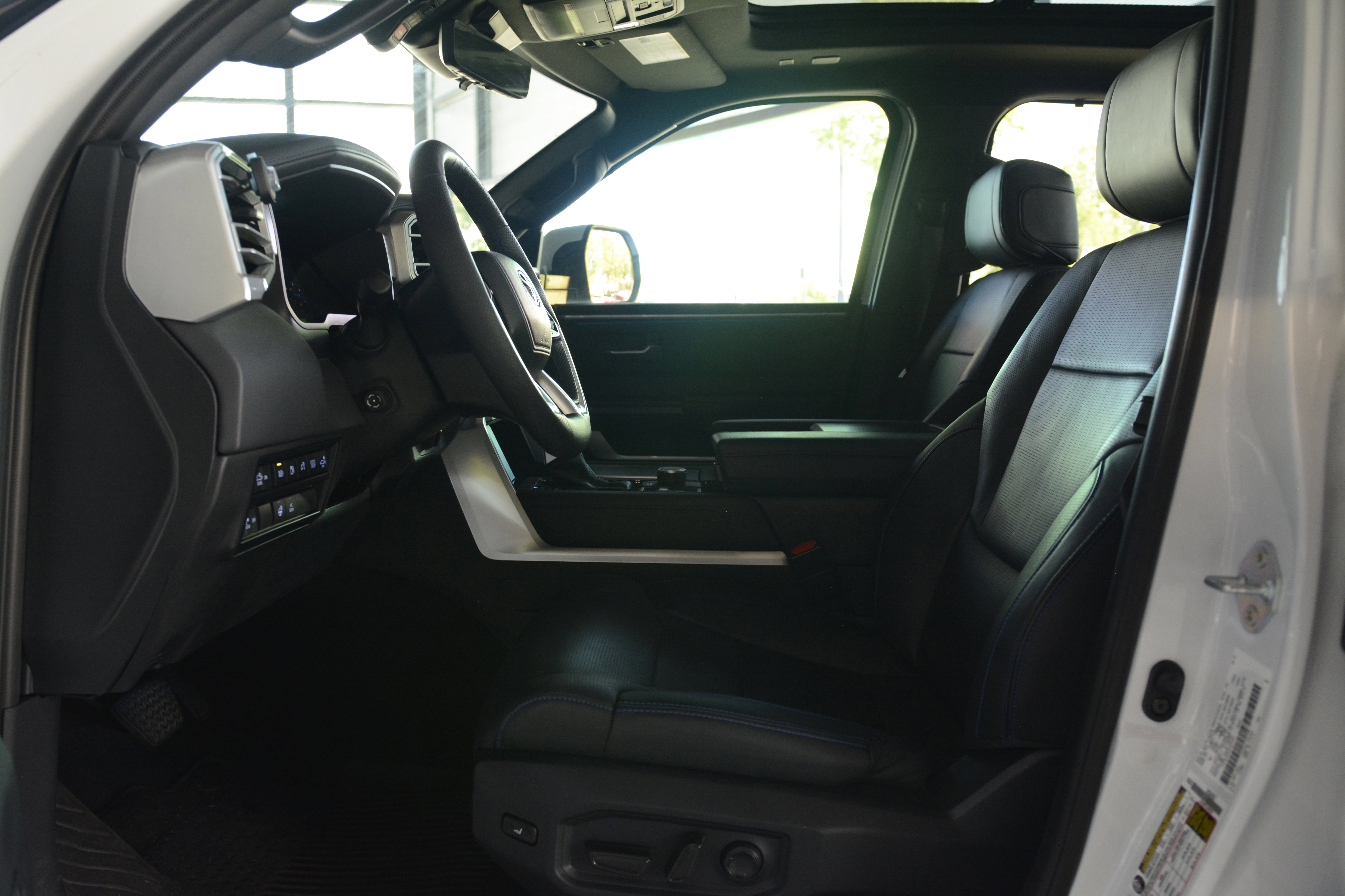 Used 2023 Toyota Tundra Platinum AWD/4WD image 15