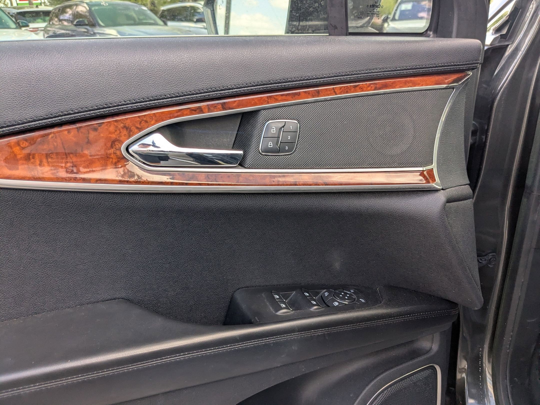 Used 2019 Lincoln Nautilus Select w/ Cargo Utility Package image 11