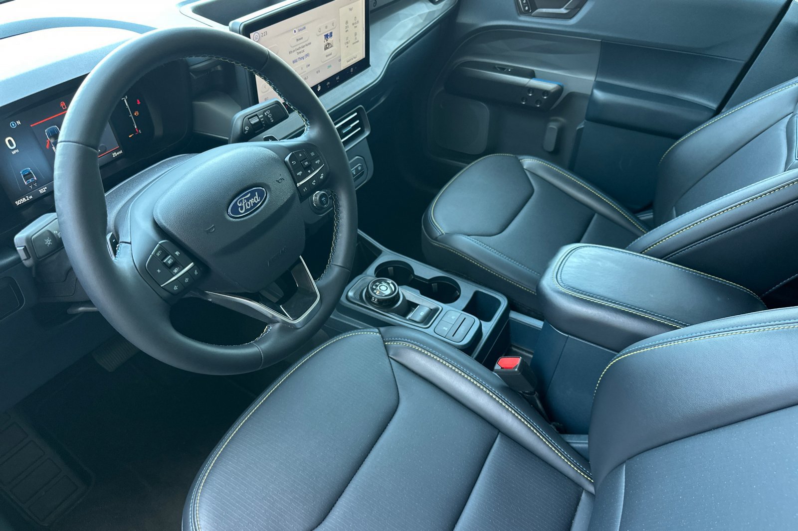 Used 2025 Ford Maverick Lobo AWD/4WD image 9