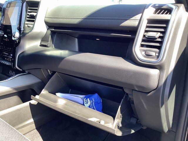 New 2026 RAM 2500 Laramie w/ Sport Appearance Package AWD/4WD image 47