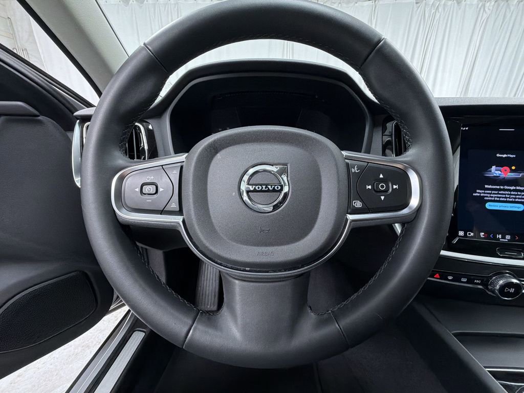 Used 2025 Volvo S60 B5 Core image 14