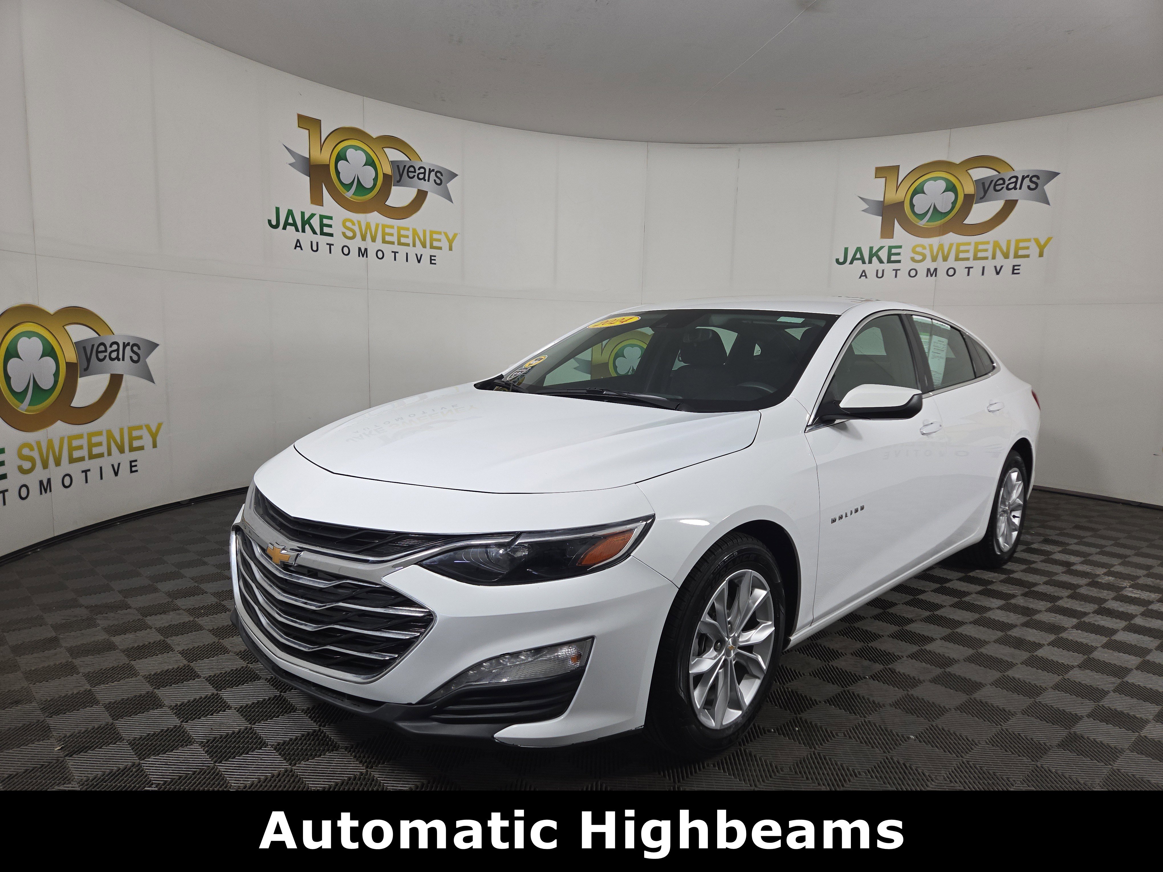 Used 2024 Chevrolet Malibu LT image 3