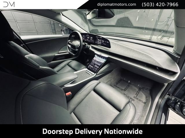 Used 2025 Lucid Air Pure RWD image 19