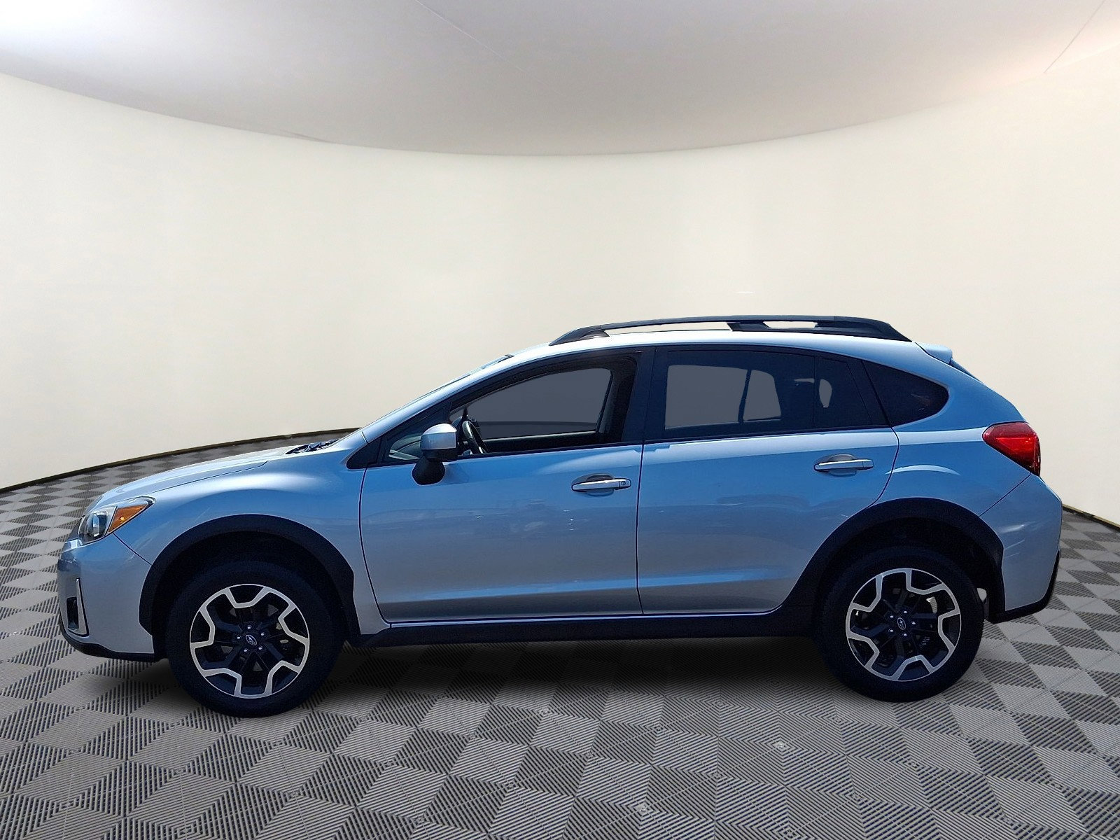 Used 2016 Subaru Crosstrek 2.0i Premium AWD/4WD image 4