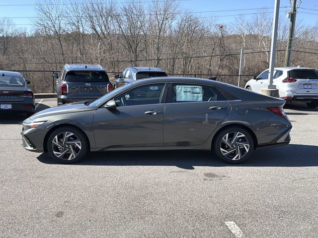 New 2026 Hyundai Elantra Limited image 4