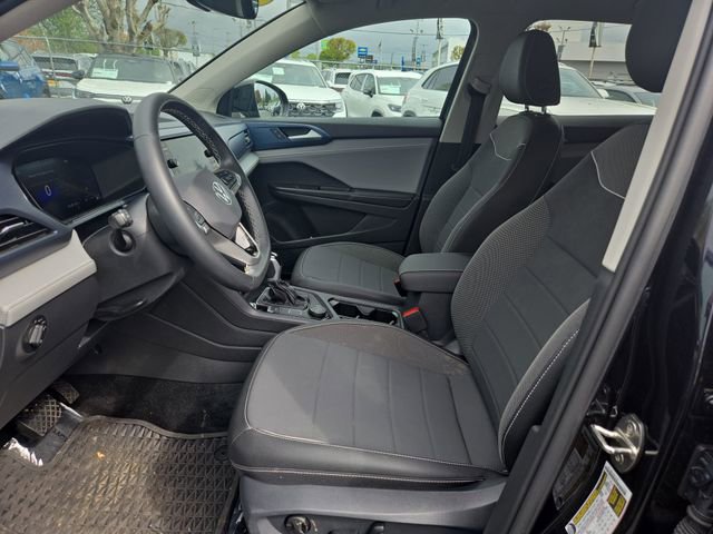 Used 2024 Volkswagen Taos SE AWD/4WD image 10
