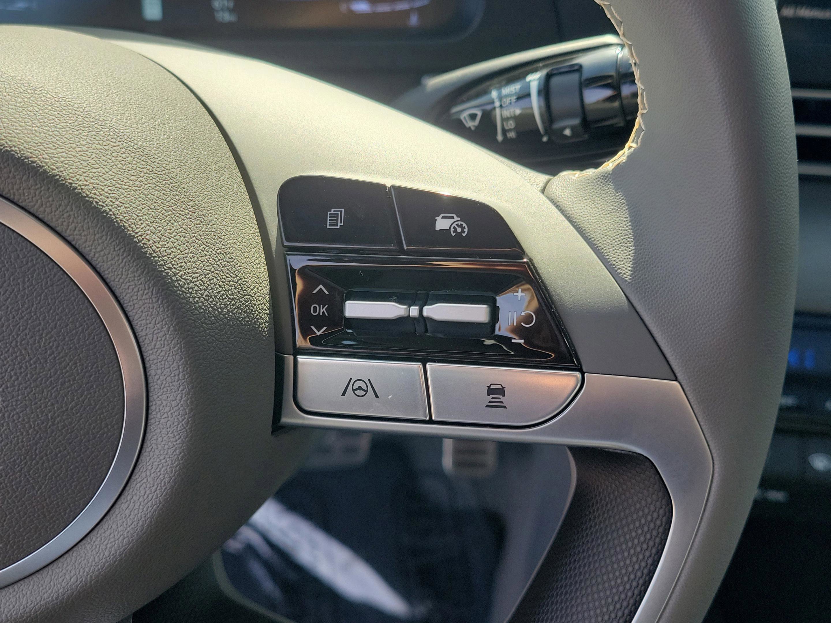 New 2026 Hyundai Elantra SEL Sport image 12