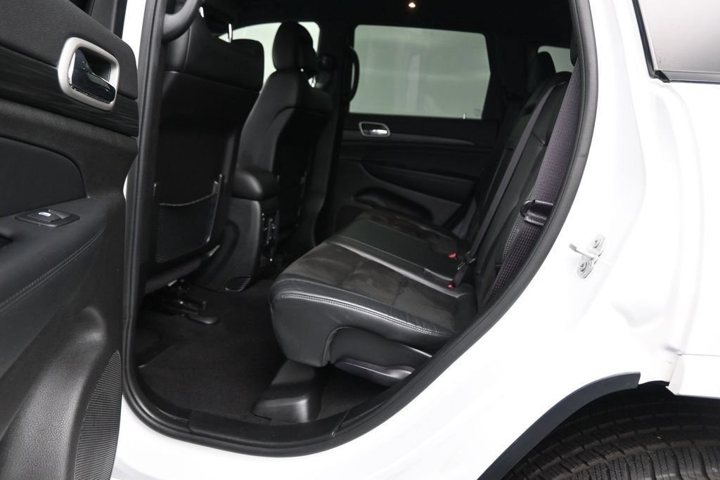 Used 2021 Jeep Grand Cherokee Laredo X RWD image 15