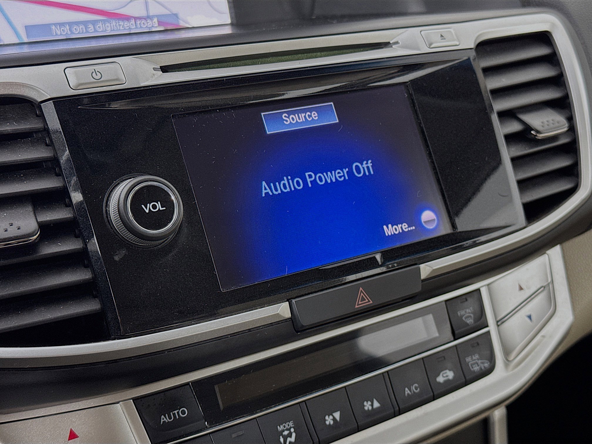 Used 2013 Honda Accord Touring image 15