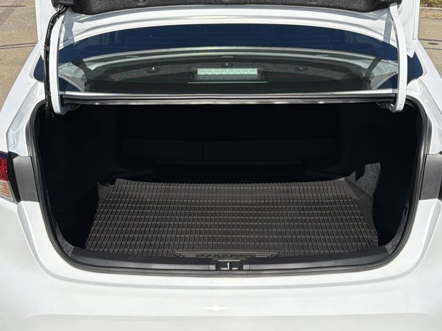 Used 2026 Toyota Corolla LE FWD image 18