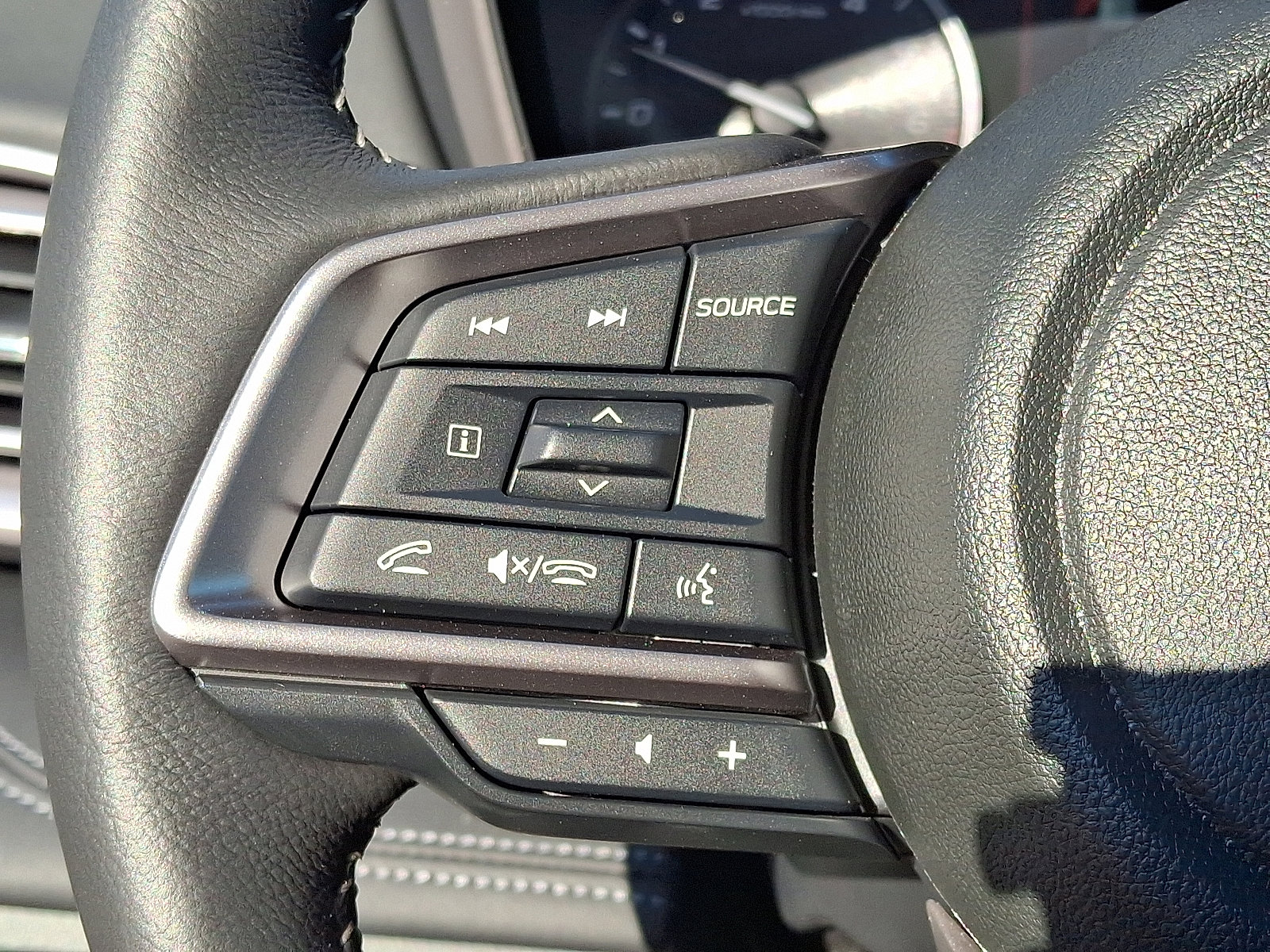 New 2025 Subaru Legacy Limited image 13