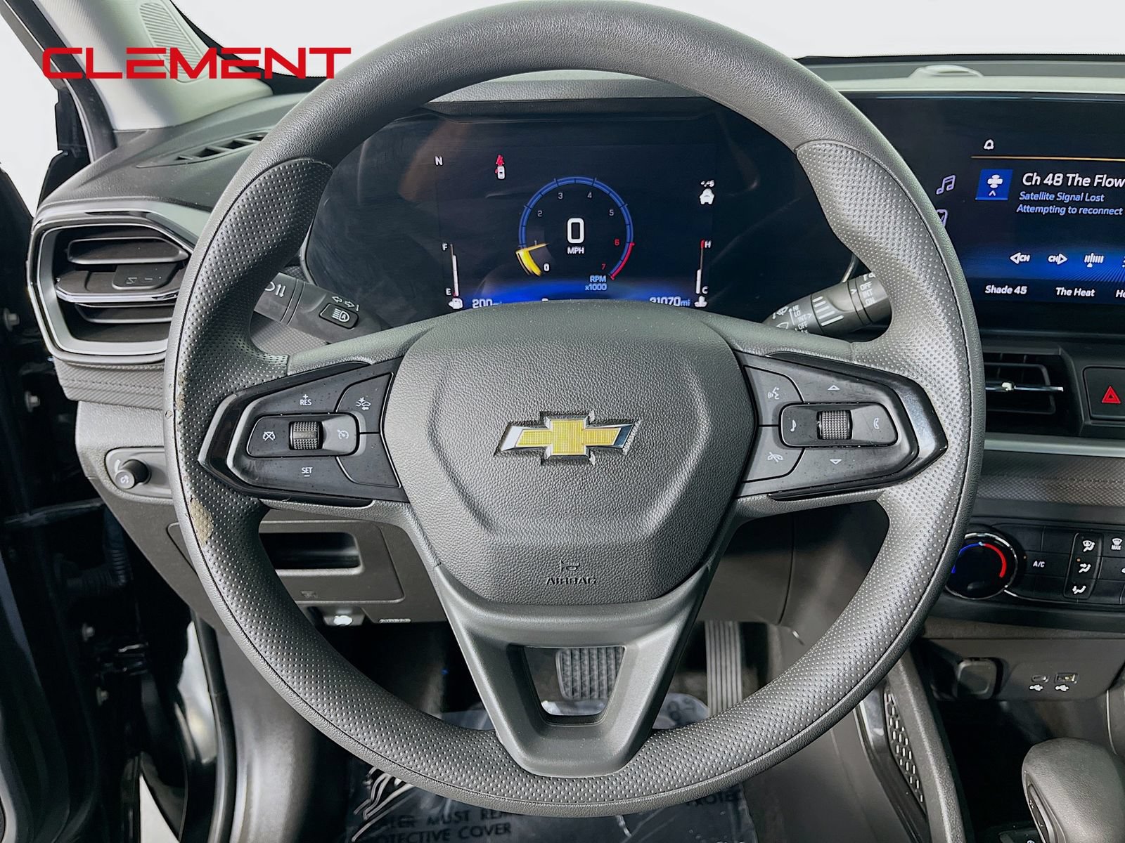 Used 2025 Chevrolet TrailBlazer LS FWD image 14