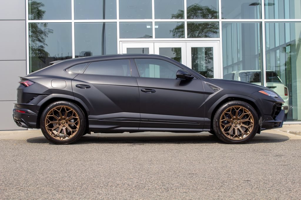 Used 2023 Lamborghini Urus S AWD/4WD image 4