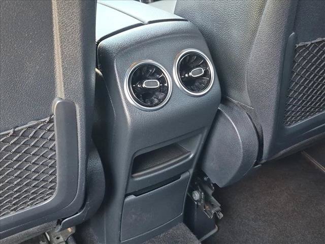Used 2021 Mercedes-Benz GLB 250 4MATIC image 17