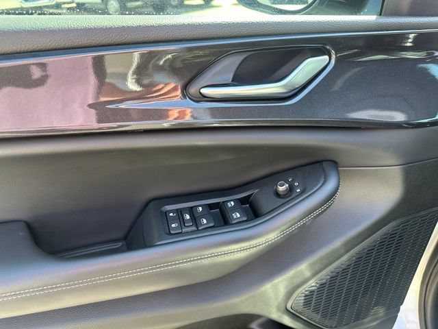Certified 2023 Jeep Grand Cherokee Altitude AWD/4WD image 22