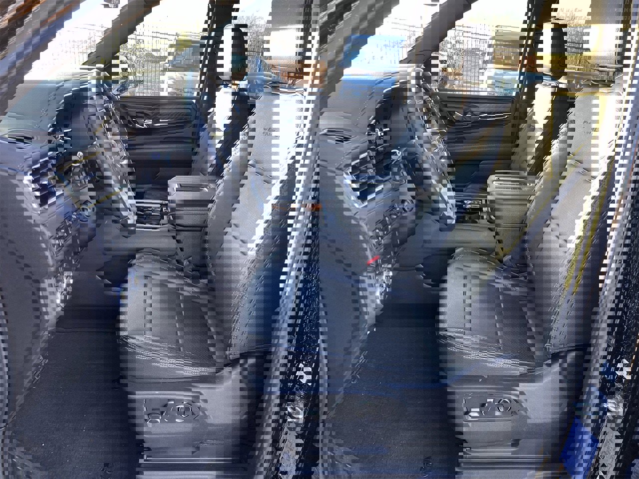 Used 2023 GMC Yukon Denali w/ LPO, Floor Liner Package image 10