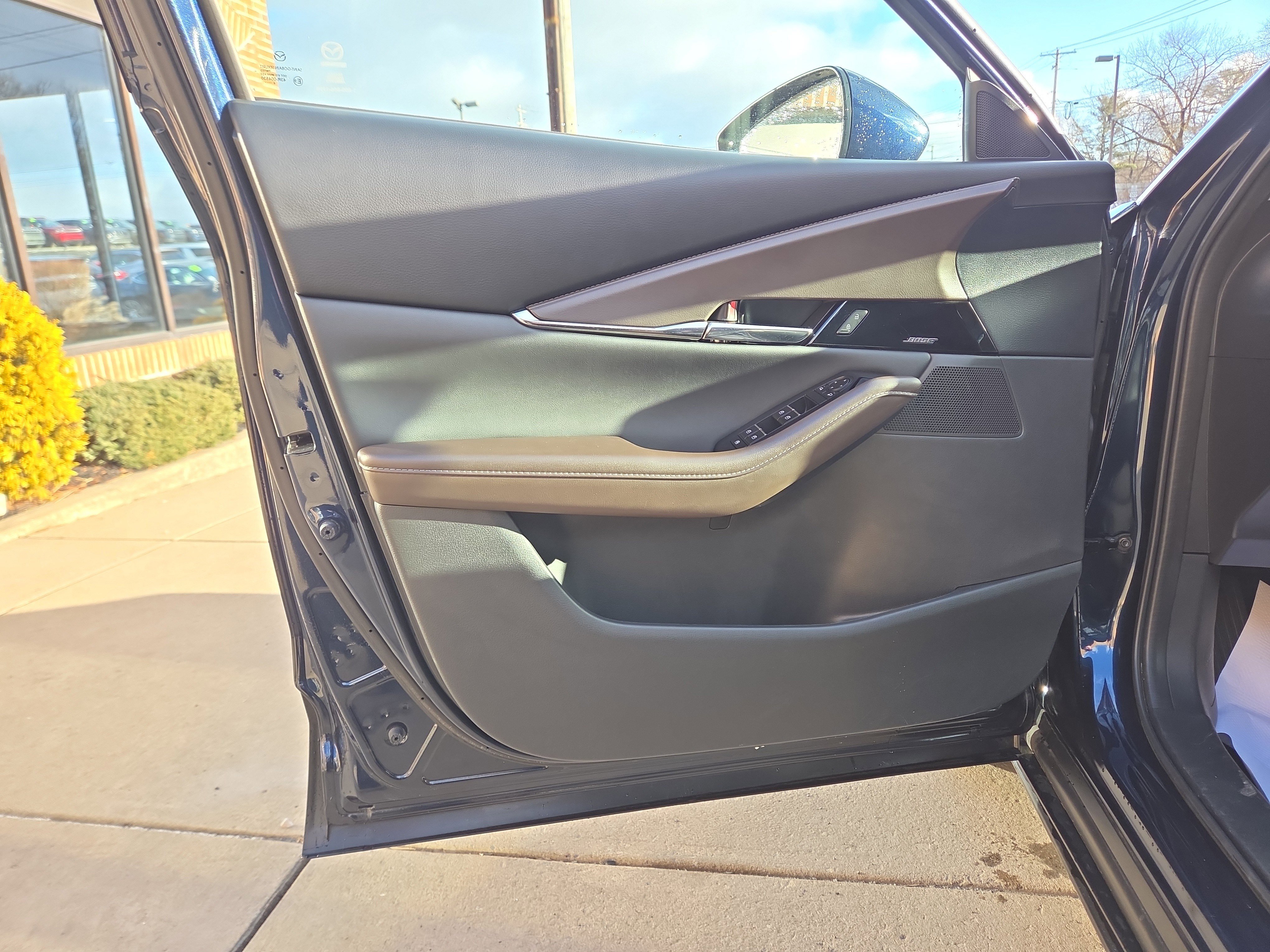 Used 2025 MAZDA CX-30 AWD 2.5 S w/ Premium Package image 15