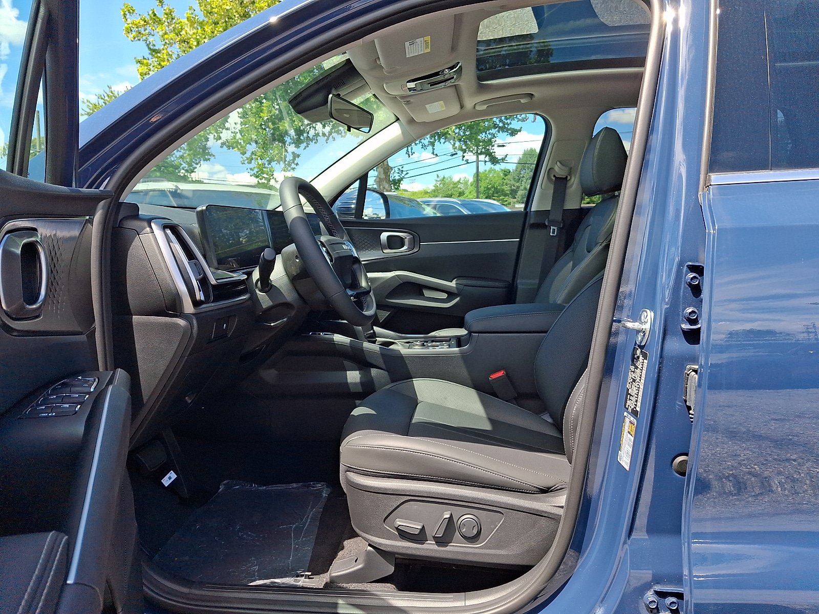 New 2026 Kia Sorento S w/ S Panoramic Sunroof Package AWD/4WD image 9