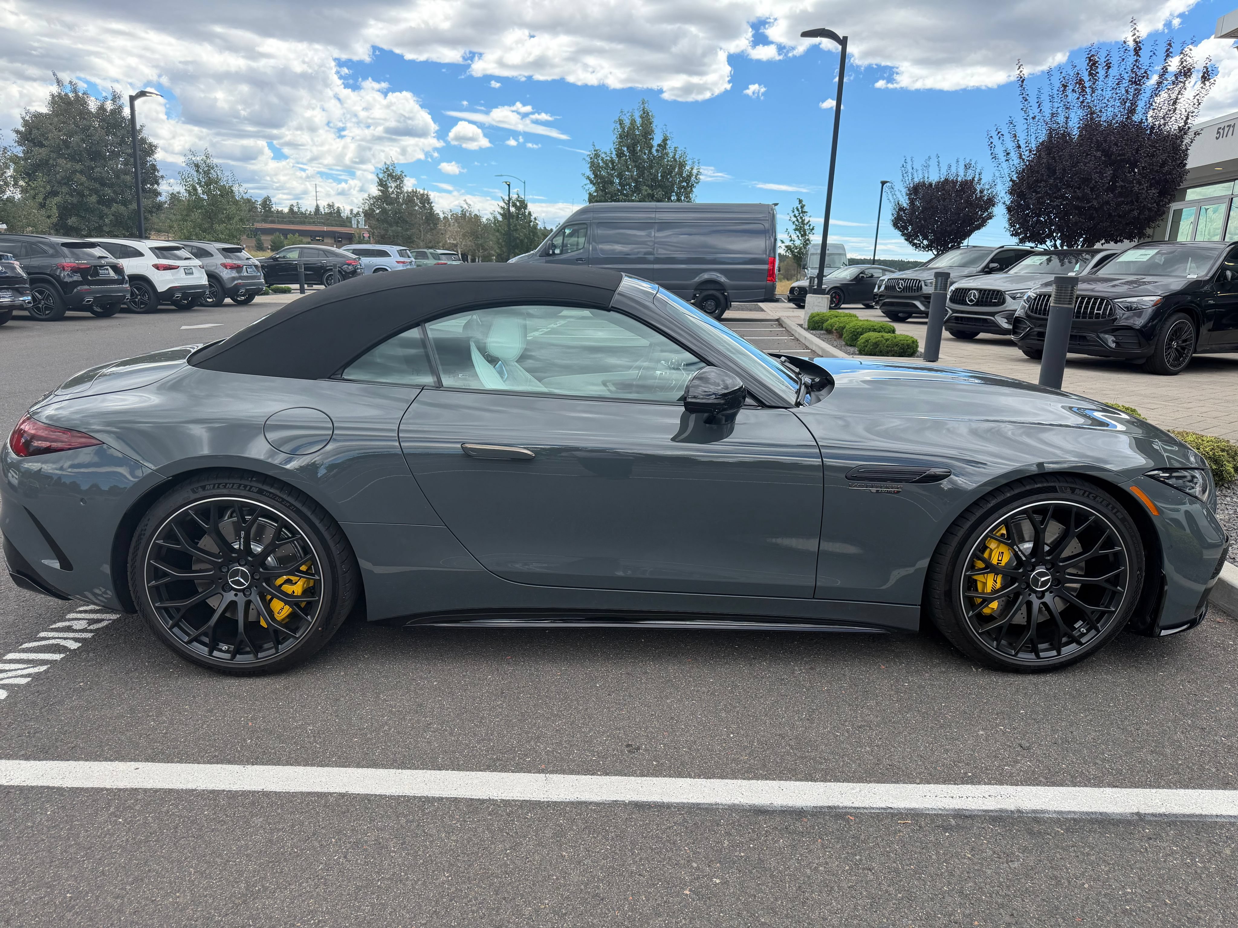 Used 2026 Mercedes-Benz SL 63 AMG 4MATIC image 4