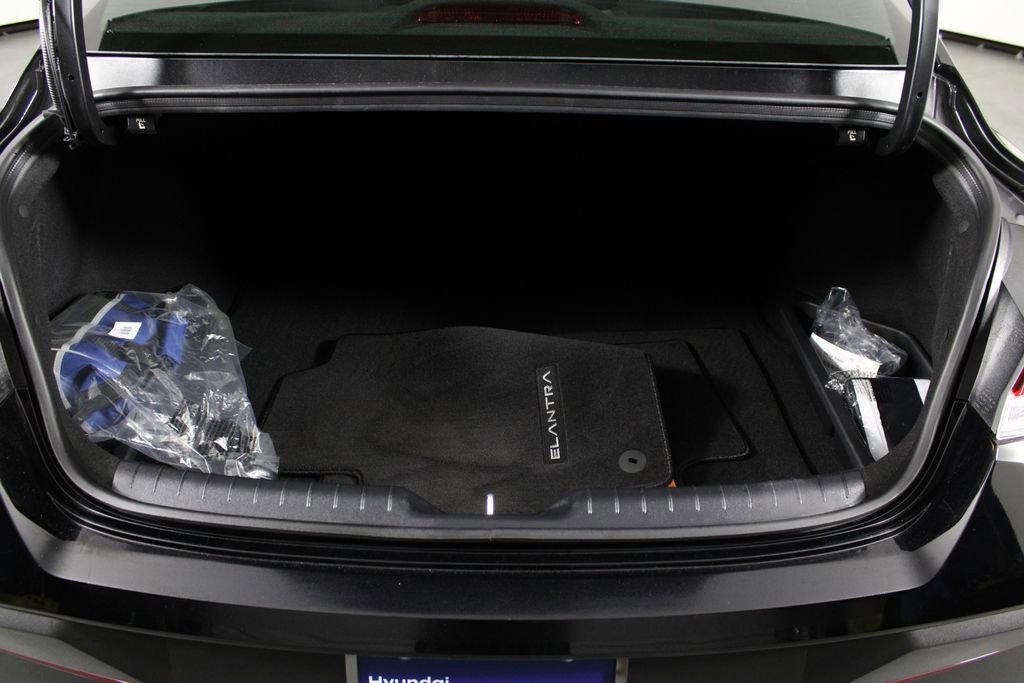 Certified 2026 Hyundai Elantra Sport w/ Cargo Package FWD image 18