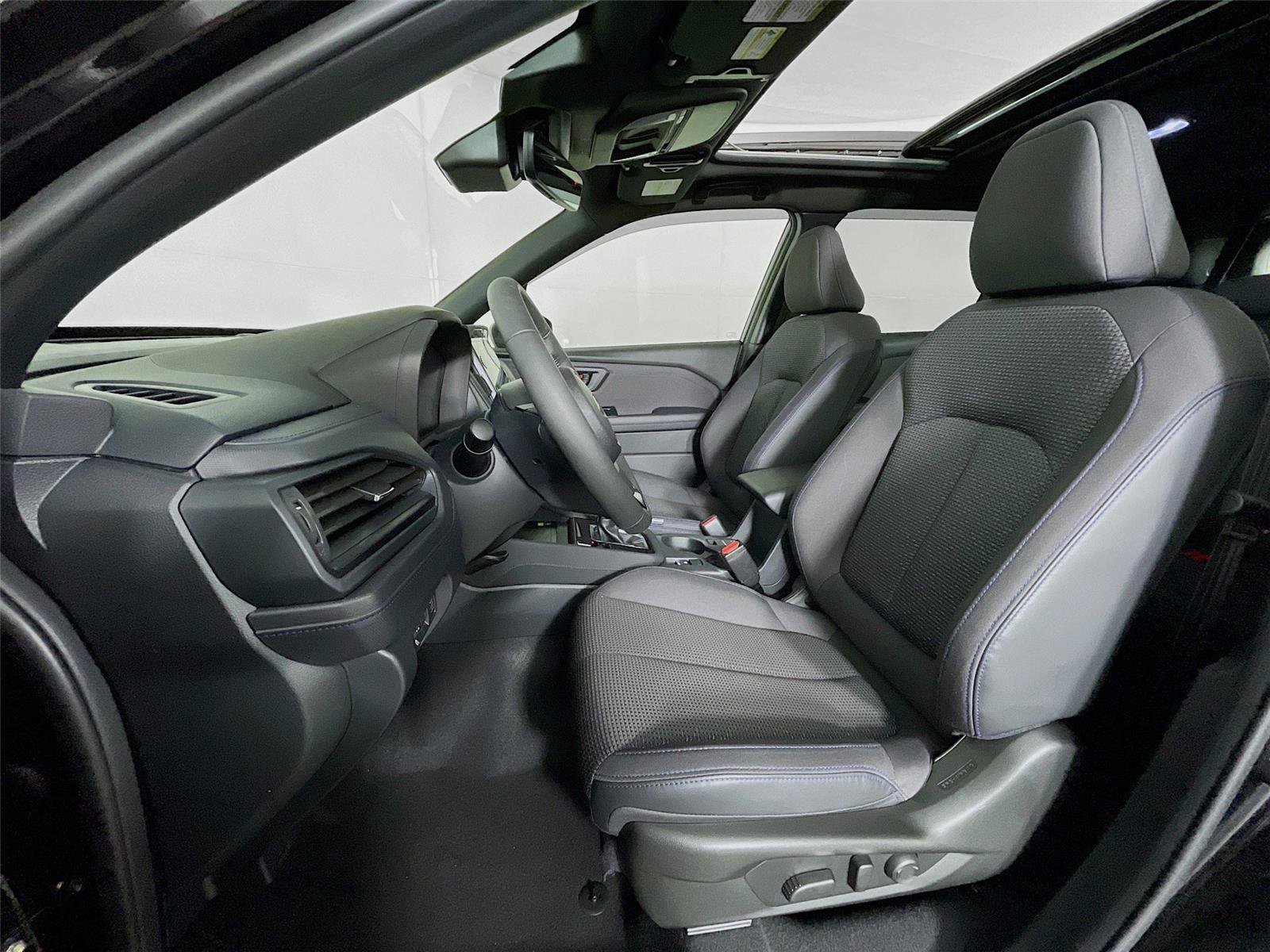 Certified 2025 Subaru Forester Premium image 24