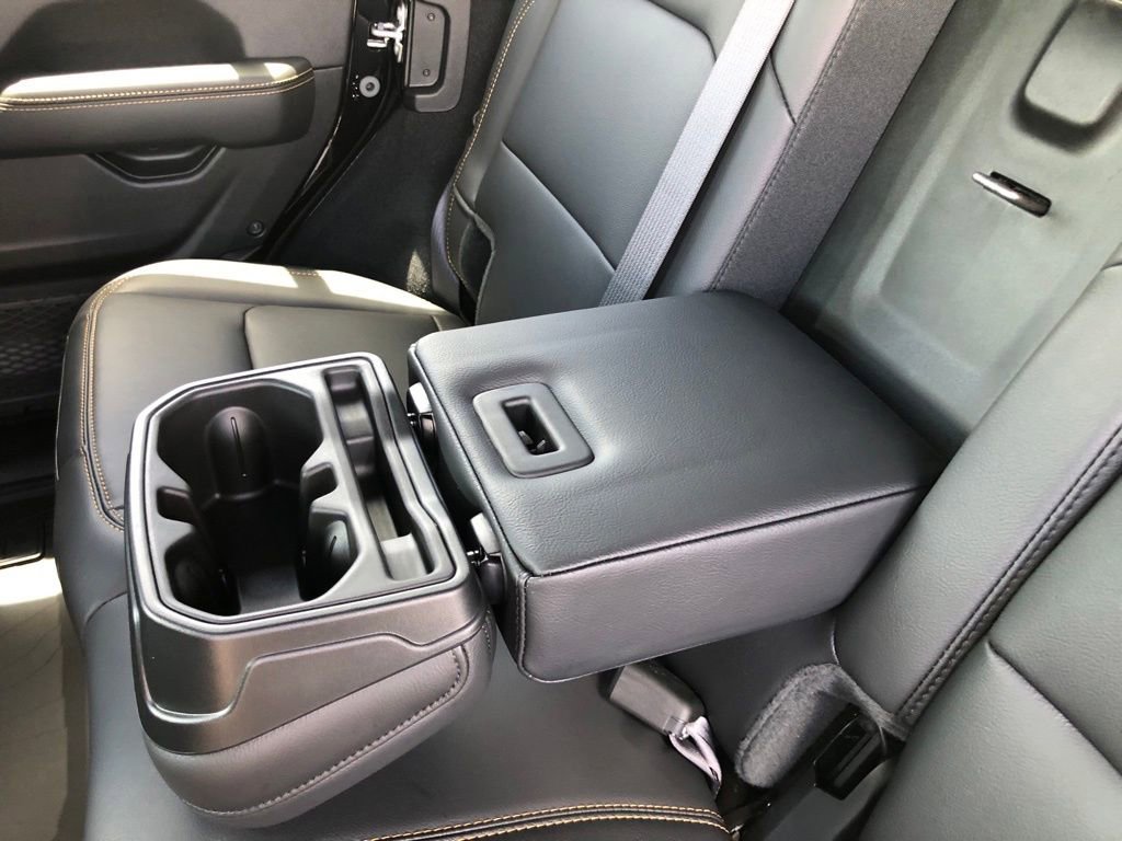 New 2025 Jeep Wrangler Sahara w/ Safety Group image 39