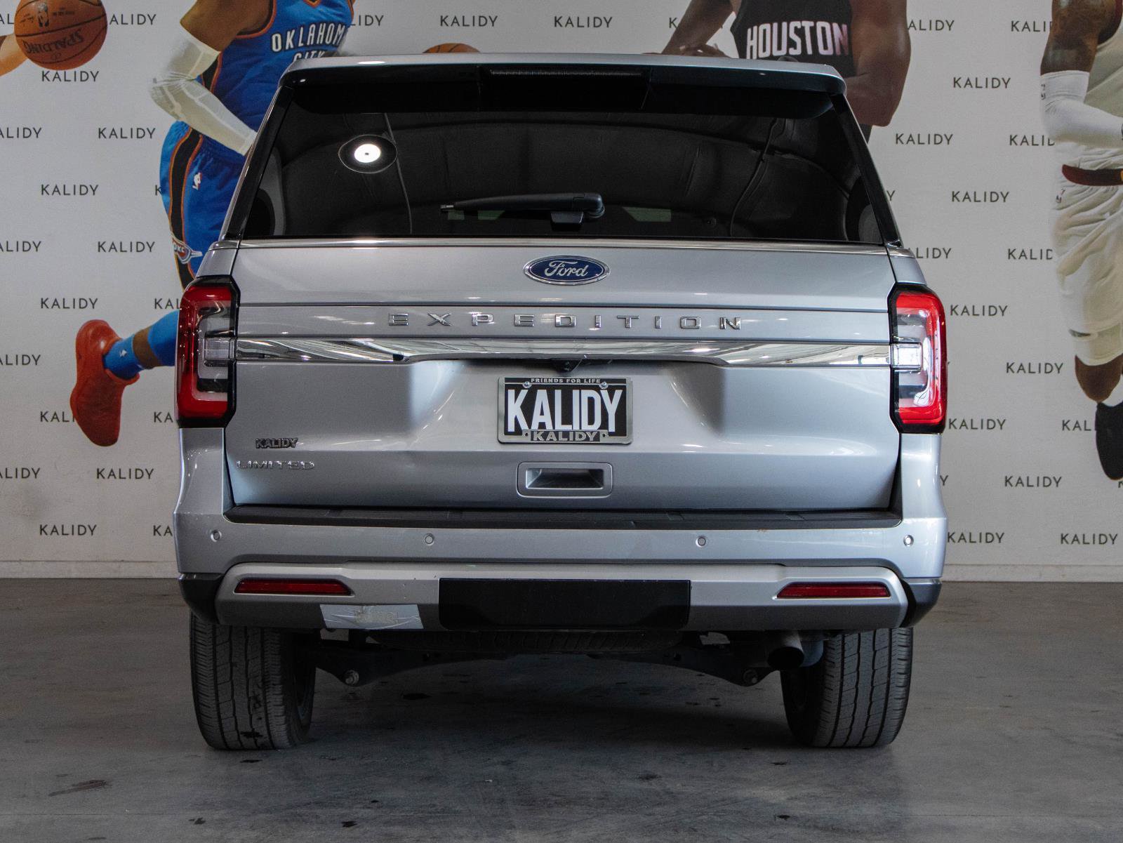 Used 2024 Ford Expedition Limited image 24