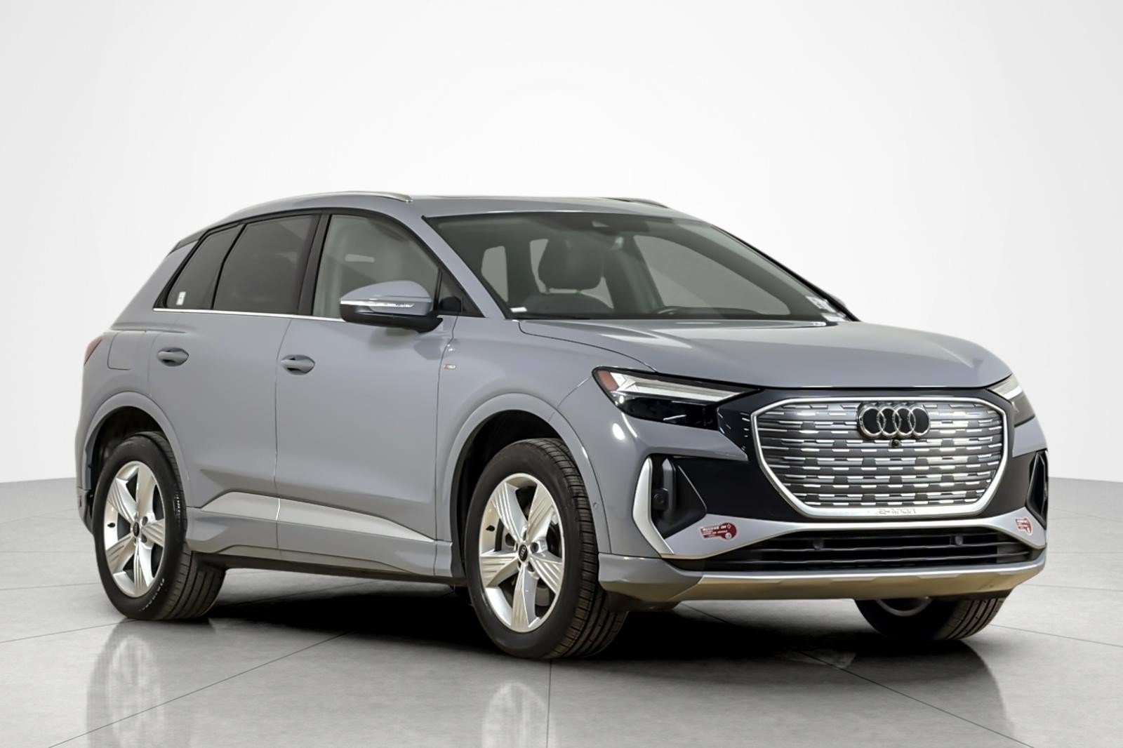 Certified 2023 Audi Q4 e-tron Premium Plus w/ Premium Plus AWD/4WD image 7