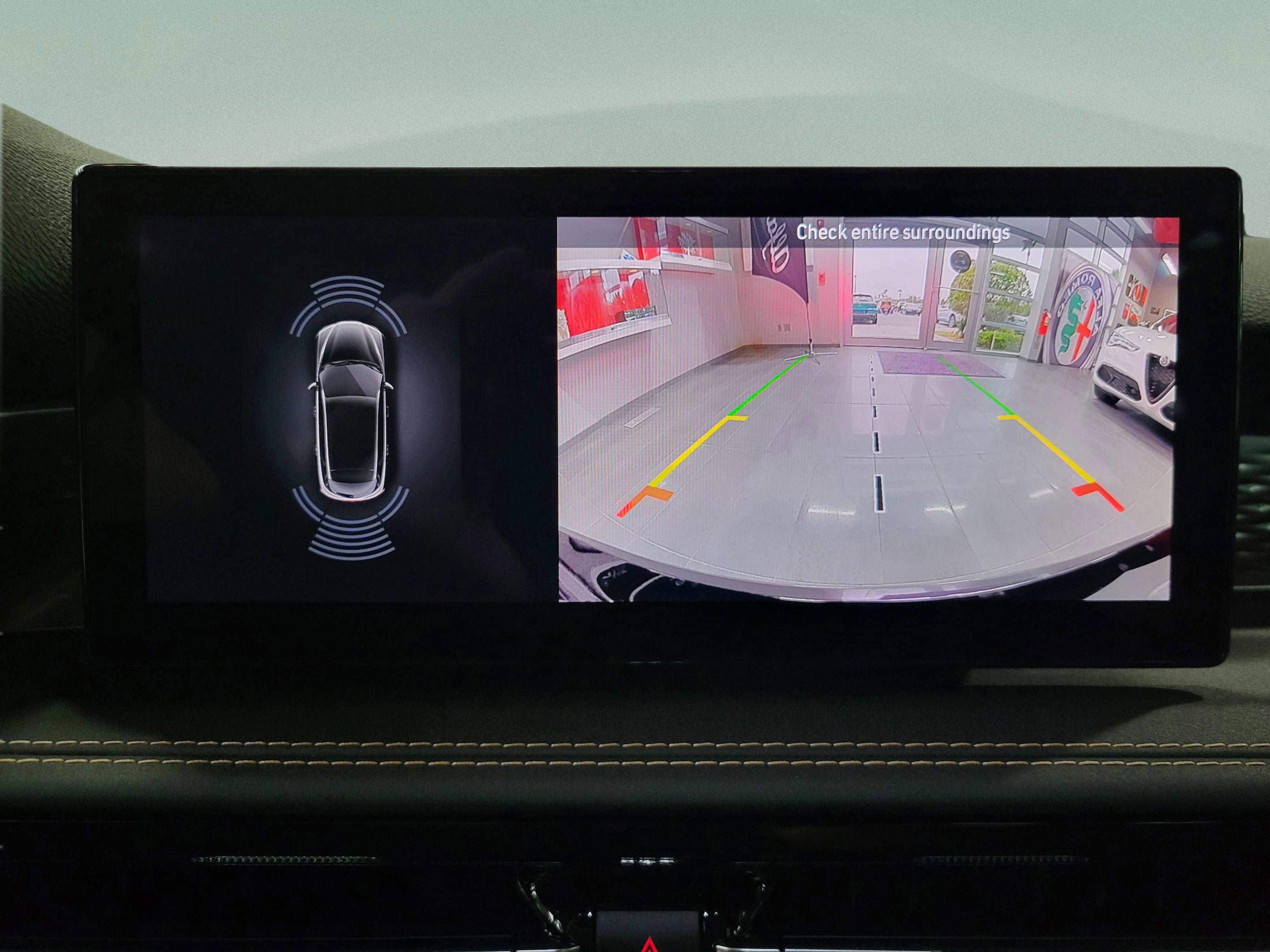 New 2025 Alfa Romeo Tonale w/ Premium Package image 57