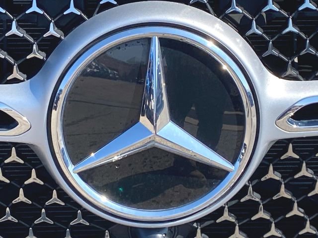 Used 2024 Mercedes-Benz GLE 450 4MATIC image 32