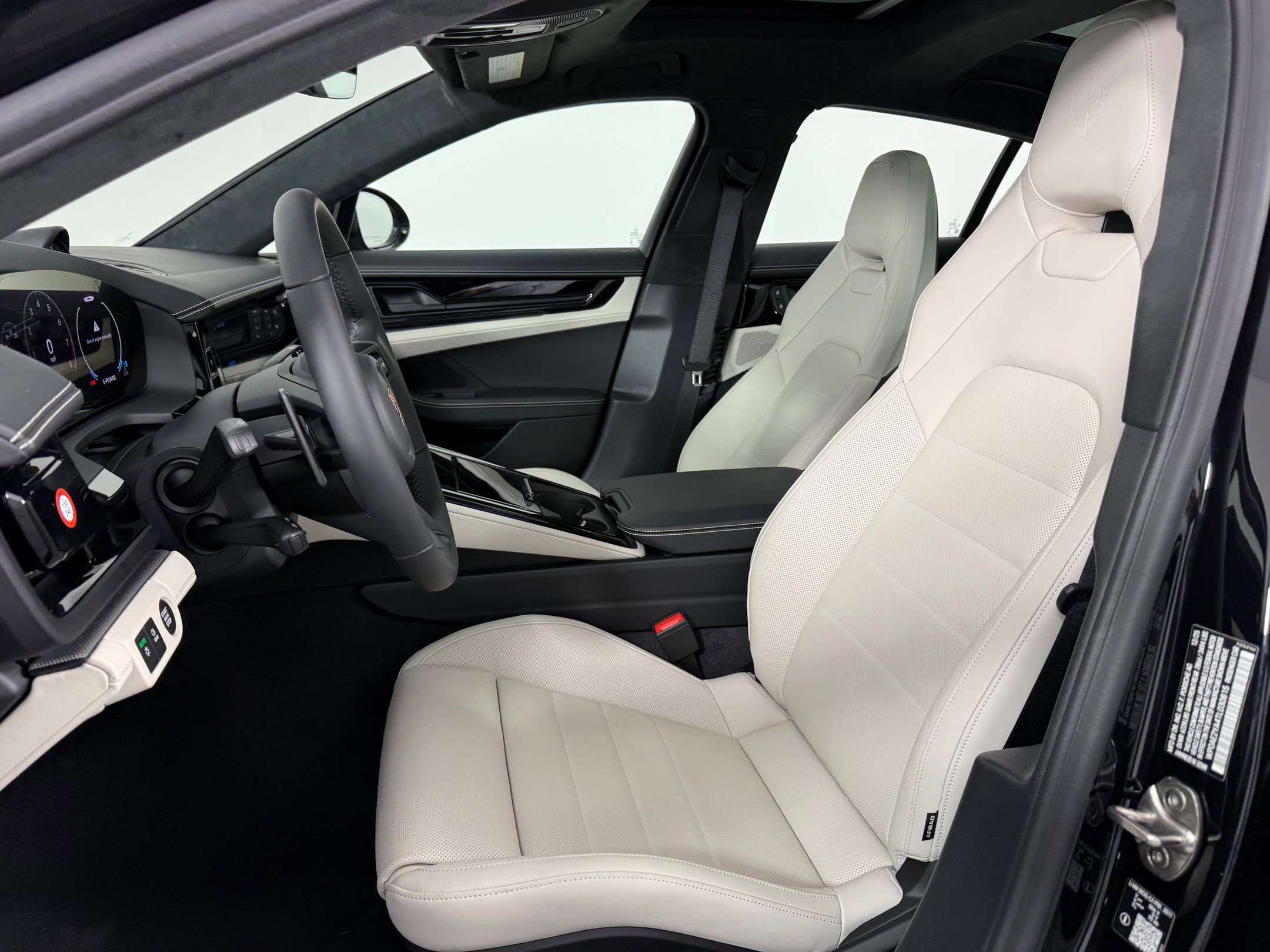 New 2026 Porsche Panamera 4 image 5