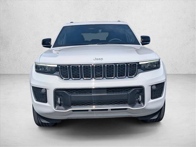 Used 2025 Jeep Grand Cherokee Overland w/ Luxury Tech Group IV image 2