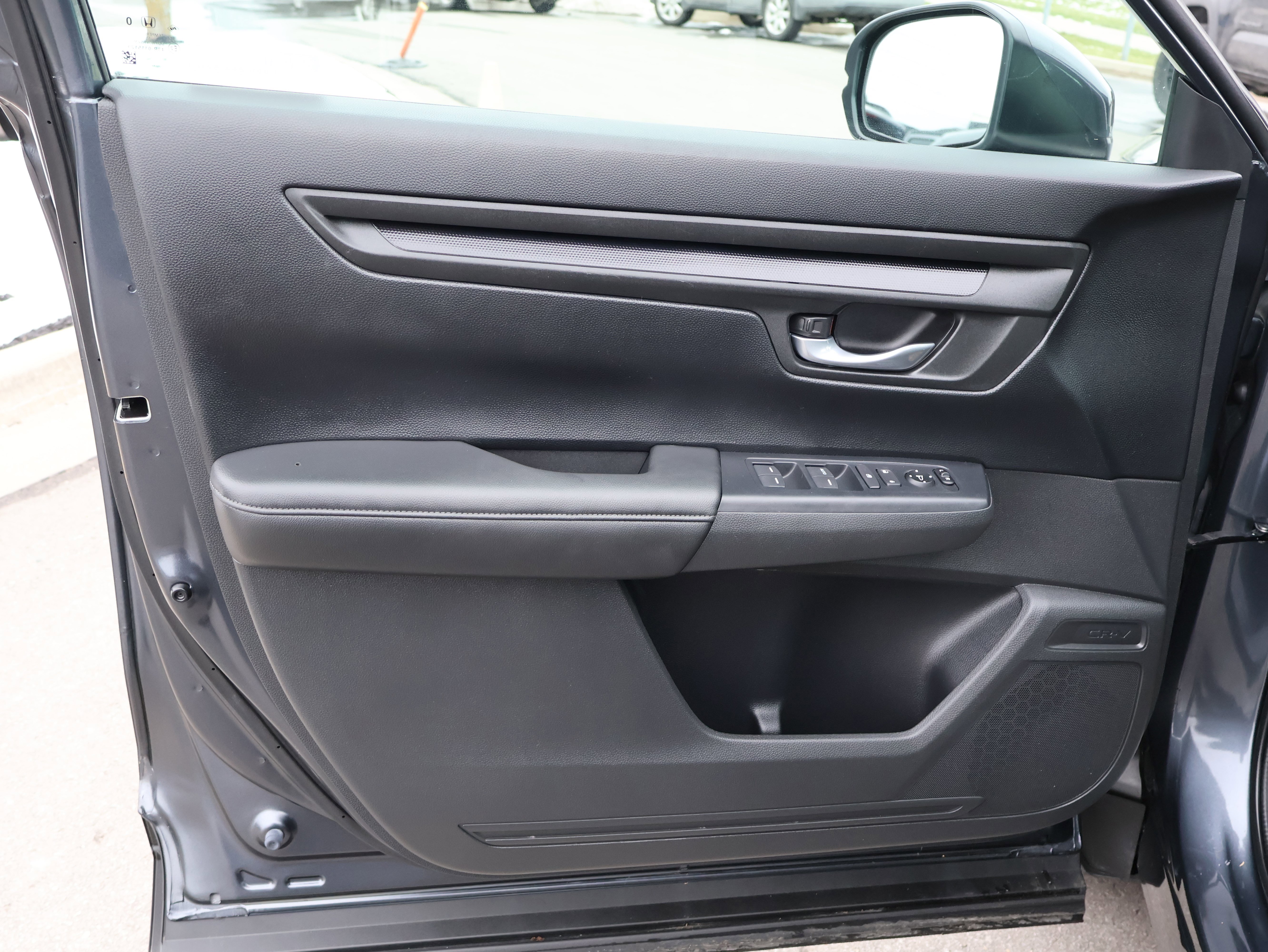 Used 2024 Honda CR-V LX image 22