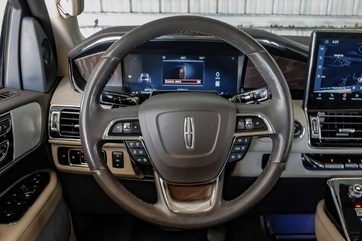 Used 2023 Lincoln Navigator L Reserve AWD/4WD image 15