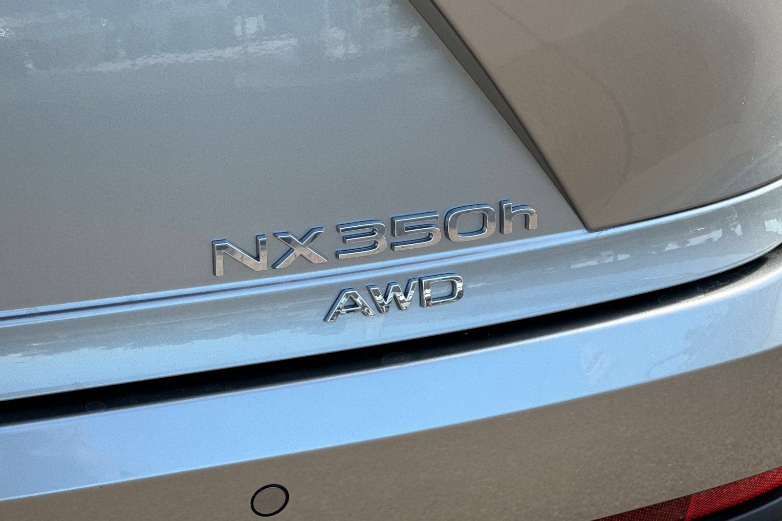 Used 2025 Lexus NX 350h AWD w/ Cold Area Package image 21