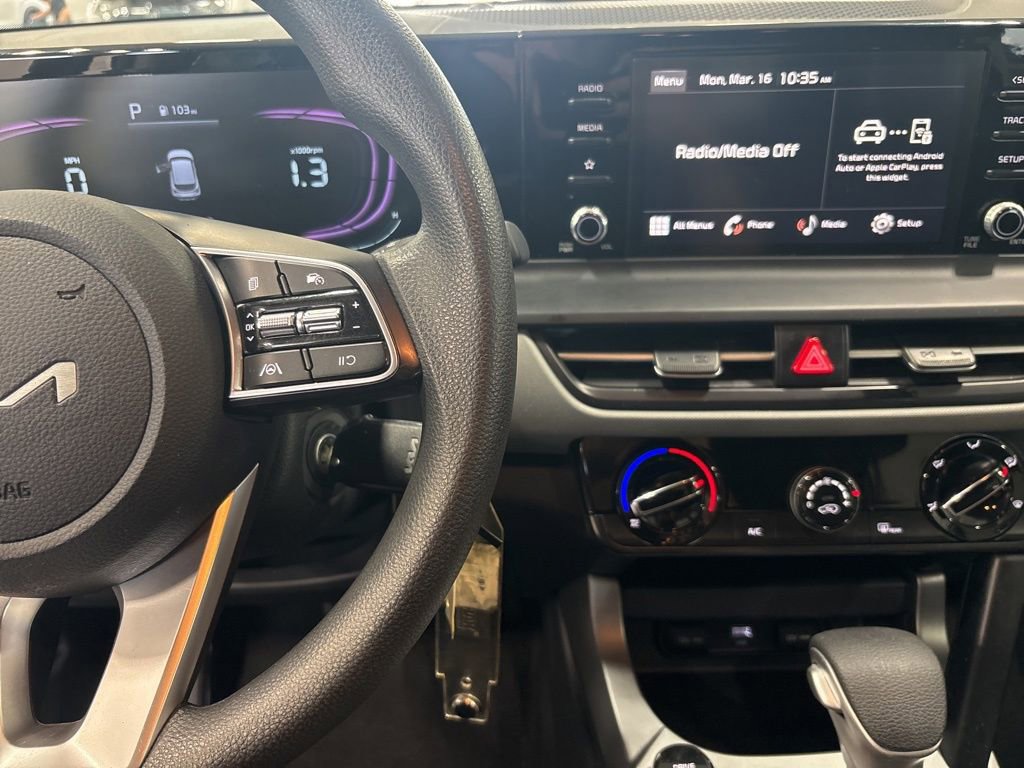 Certified 2024 Kia Seltos LX image 22