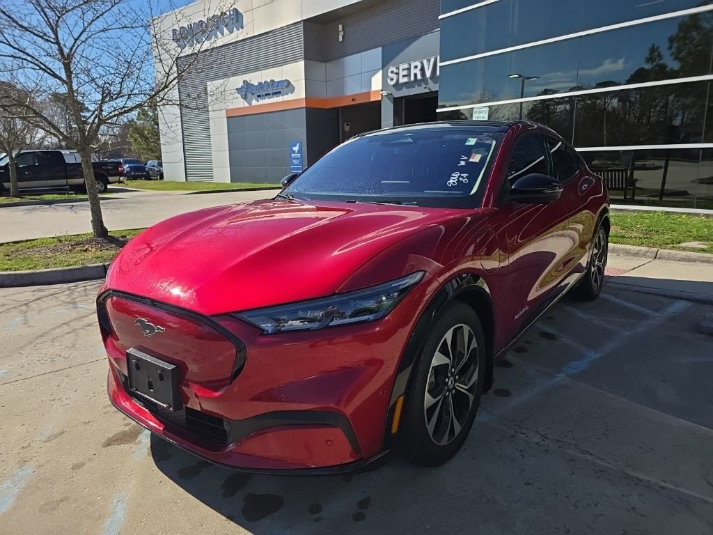 Used 2021 Ford Mustang Mach-E Premium image 1